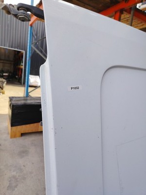 Ford Transit Left Side Sliding Door NS 2015-2019 P1032 - Image 2