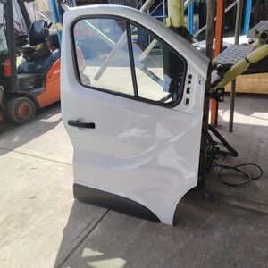 Vauxhall Vivaro Trafic 2015 2019 Front Door Right Side OS BREAKING P1058