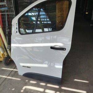 Vauxhall Vivaro Trafic 2015 2019 Front Door Left Side NS BREAKING P1059