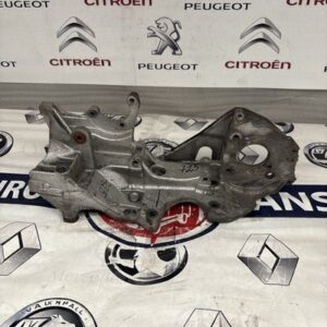 Volkswagen Crafter 2011 2017 Alternator Bracket 03L903143 BREAKING 725