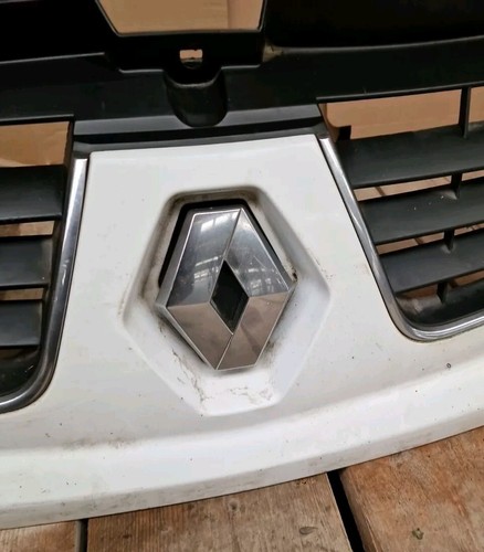 Renault Trafic 2006-2014 Front Grille (54) - Image 9