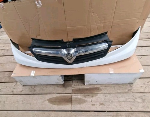 Vauxhall Vivaro 2006-2014 Front Grille (66)