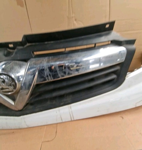 Vauxhall Vivaro 2006-2014 Front Grille (66) - Image 10