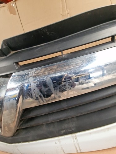 Vauxhall Vivaro 2006-2014 Front Grille (66) - Image 11