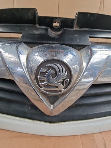 Vauxhall Vivaro 2006-2014 Front Grille (68) - Image 11