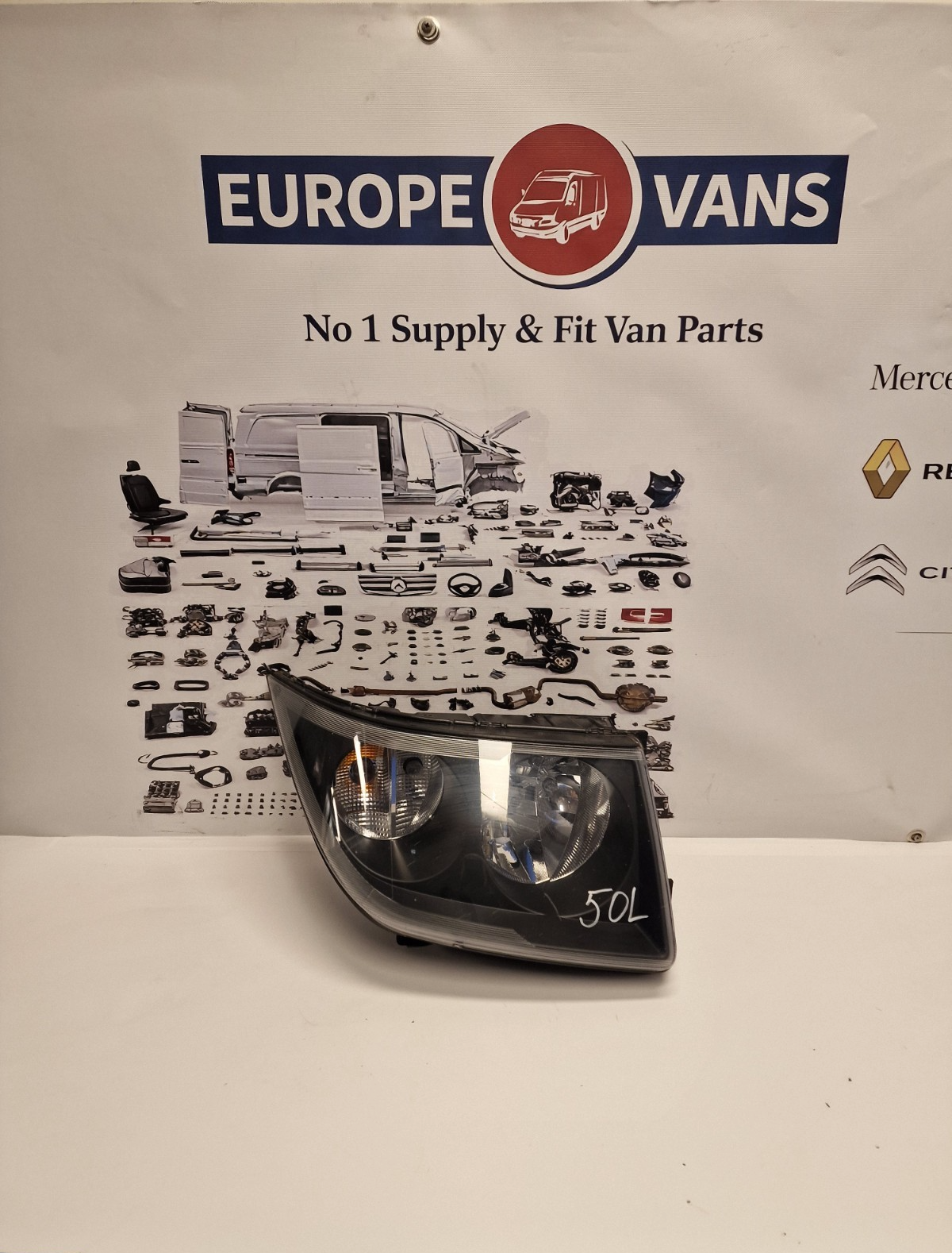 Volkswagen Crafter 06-17 Left Side Headlight 9068201461 (50) Scratches