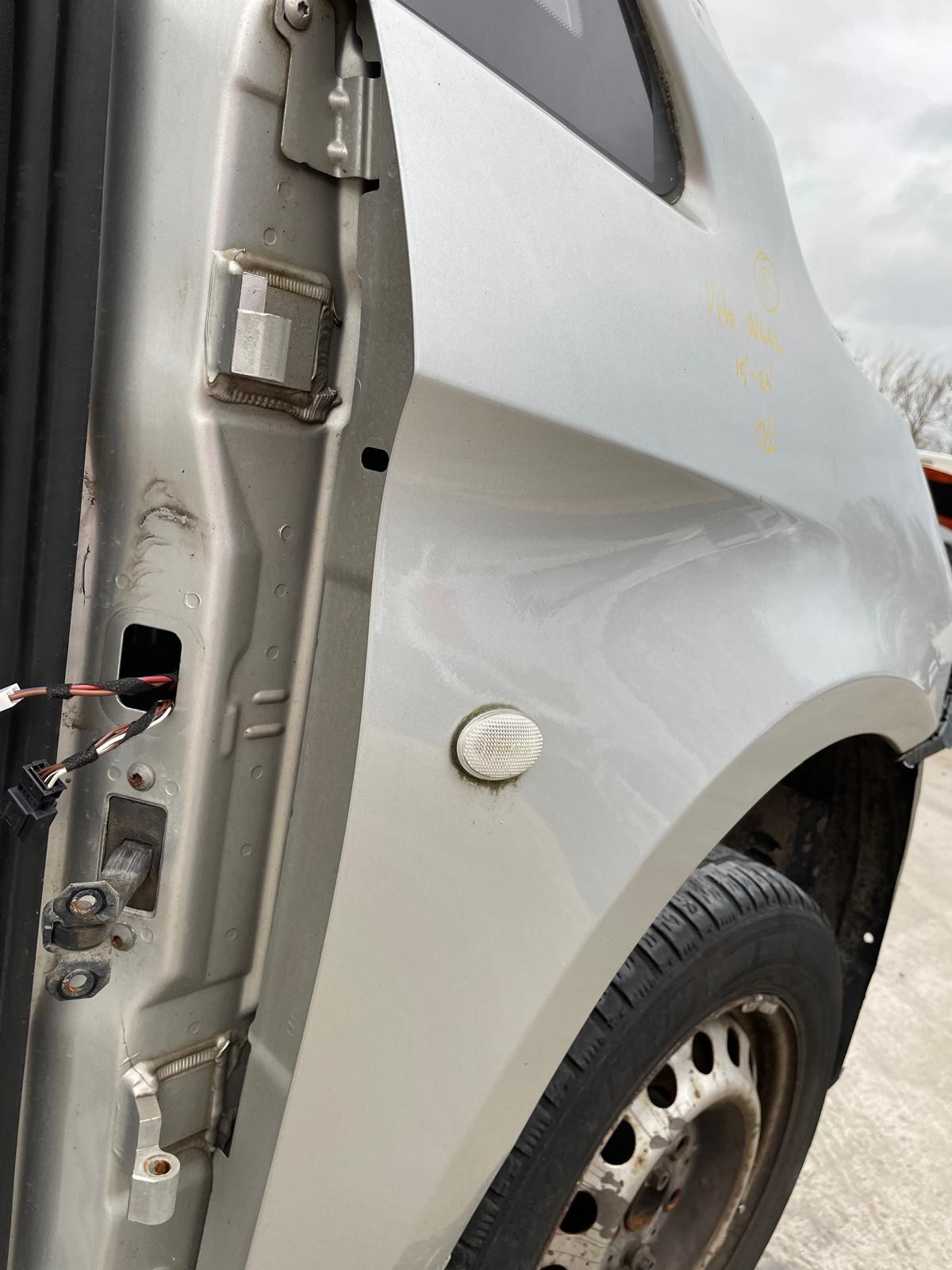 Mercedes Vito V Class Viano 2015-2024 Wing Fender Right O/S Silver