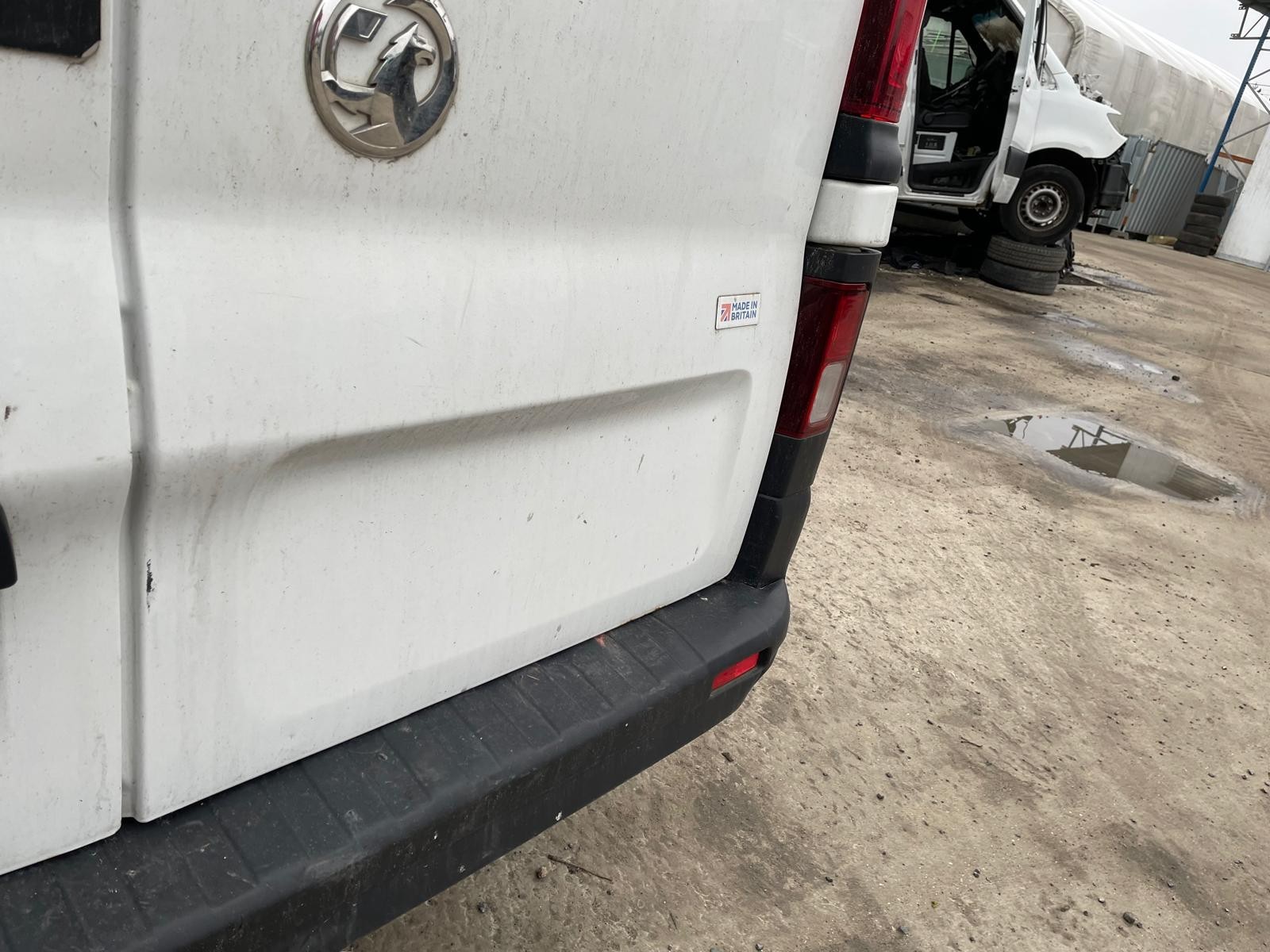 Vauxhall Vivaro 2015-2019 Renault Trafic 2015-2023 Rear Door Right Side O/S