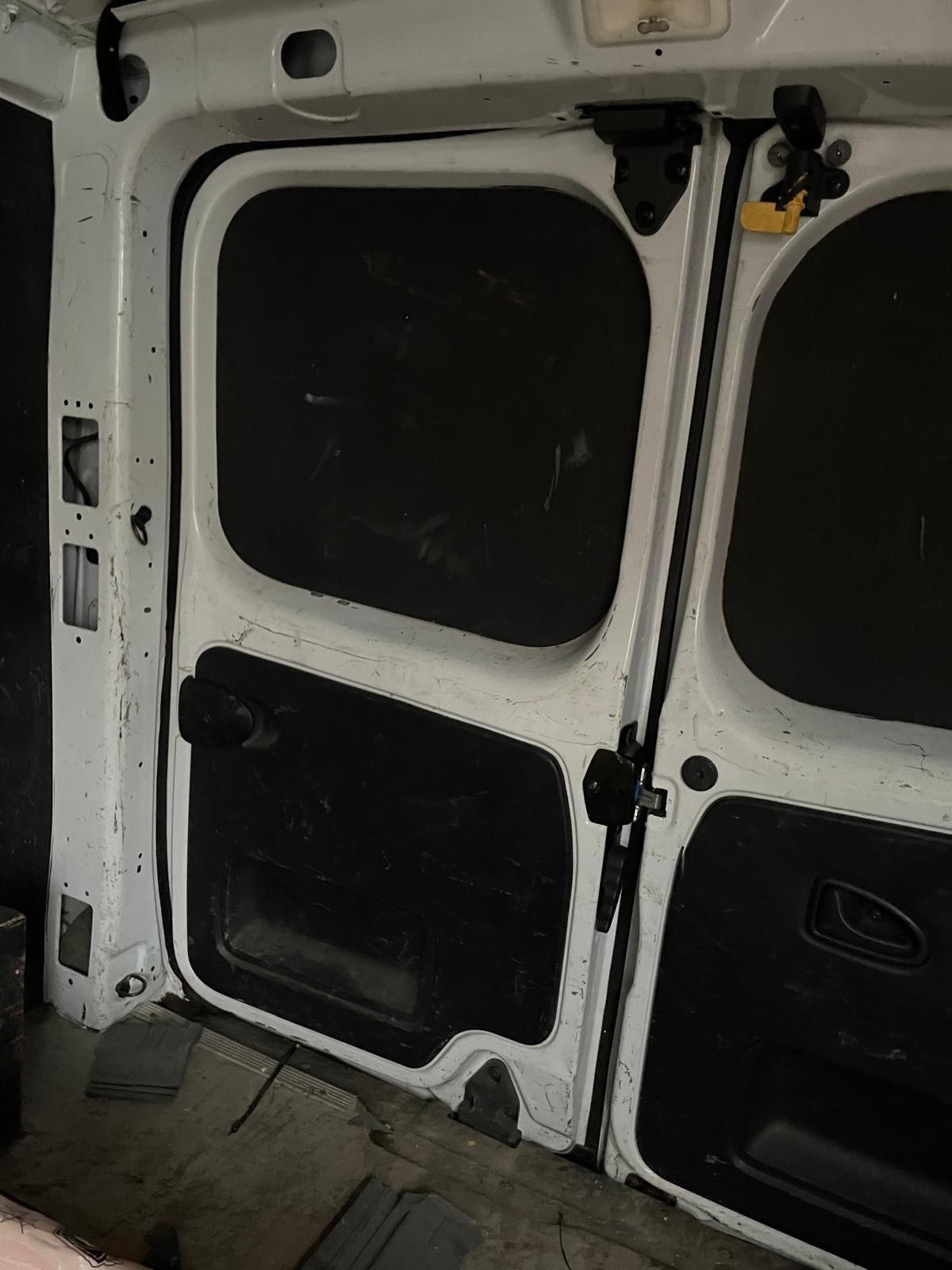 Vauxhall Vivaro 2015-2019 Renault Trafic 2015-2023 Rear Door Right Side O/S