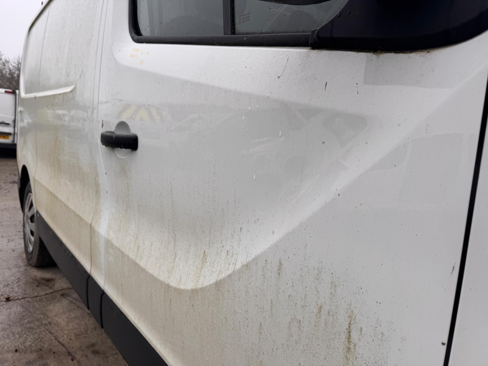 Vauxhall Vivaro Trafic 2015-2019 Front Door Right O/S In White - imagine 8
