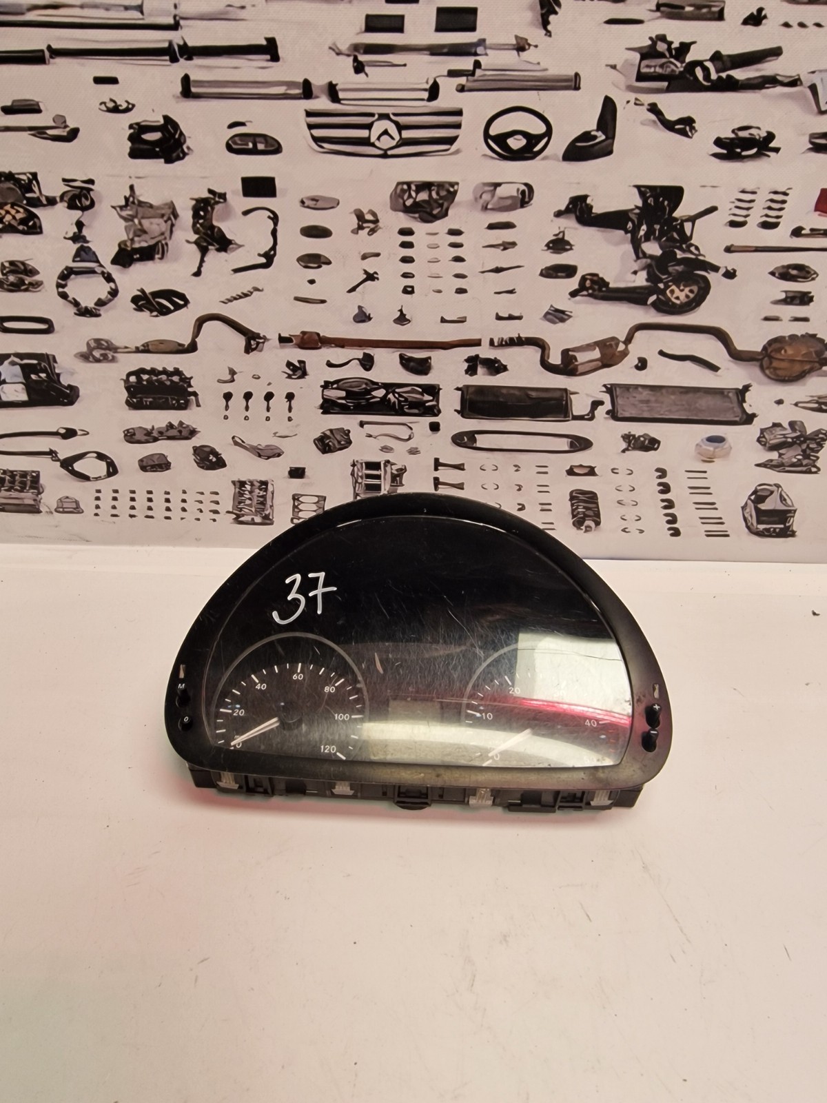 MERCEDES SPRINTER W906 2007-2010 SPEEDOMETER CLUSTER A9064469021 (37)