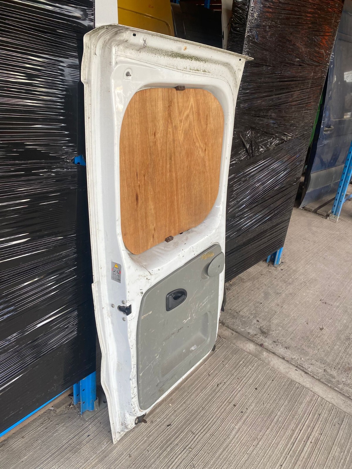 Vauxhall Vivaro Trafic 2006-2014 Rear Door Left N/S/R In White