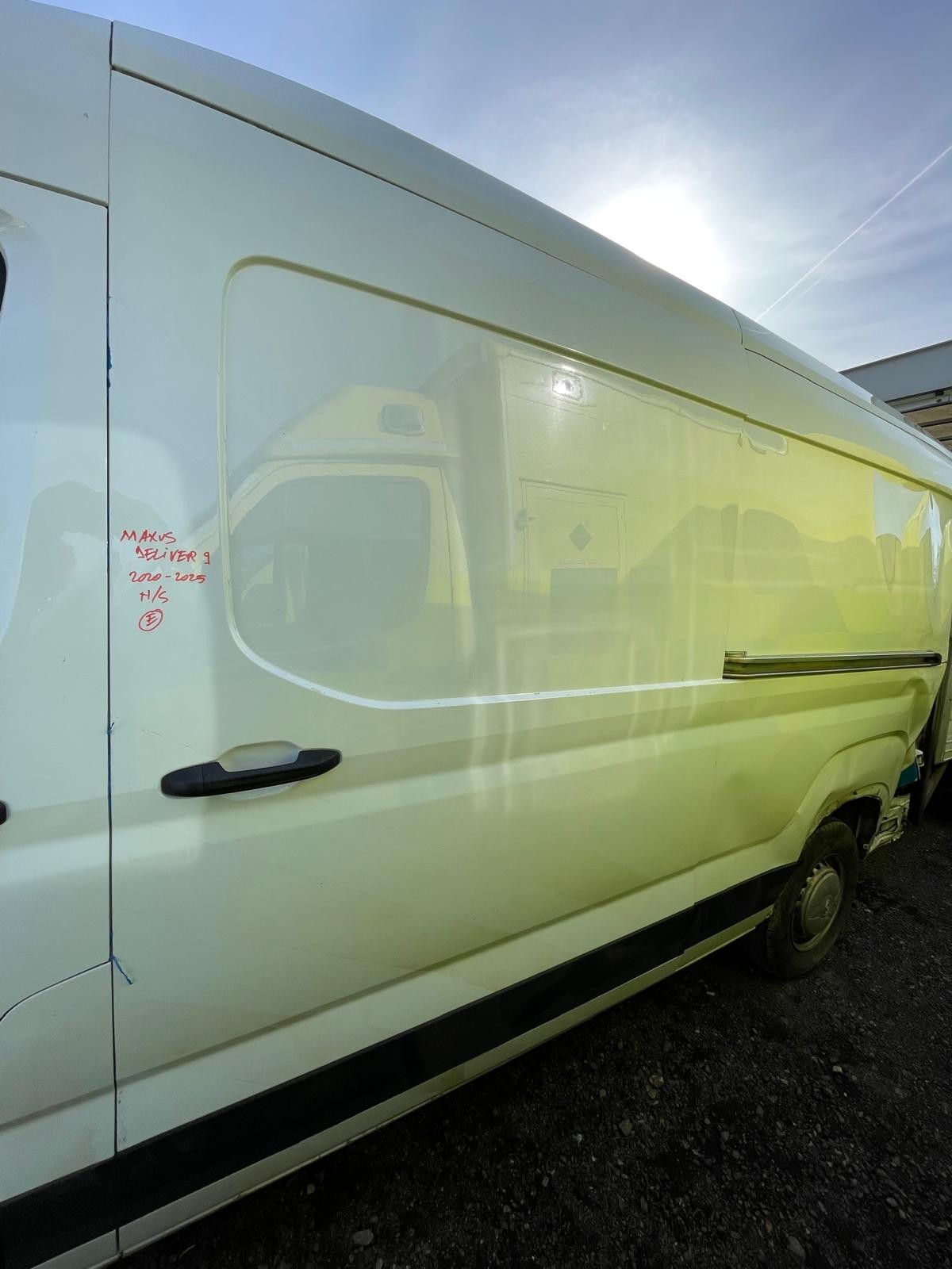 LDV Maxus Deliver 9 Side Loading Door Sliding Door 2020-2025 White
