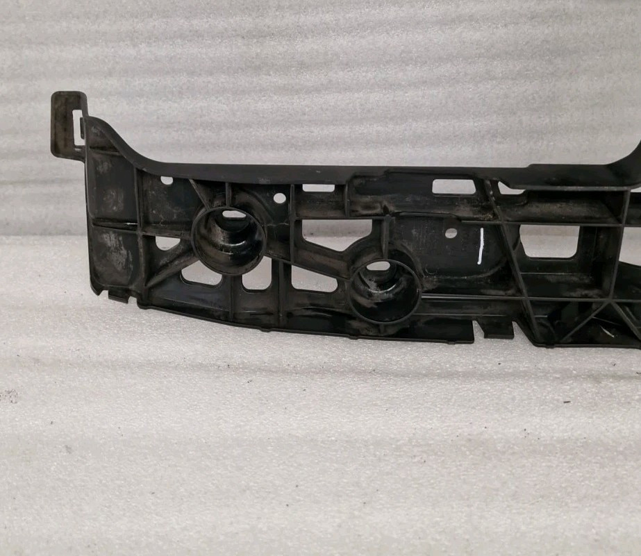 Volkswagen Crafter MAN TGE 2017 ON Rear Right Side Bumper Bracket 7C0807394 440)