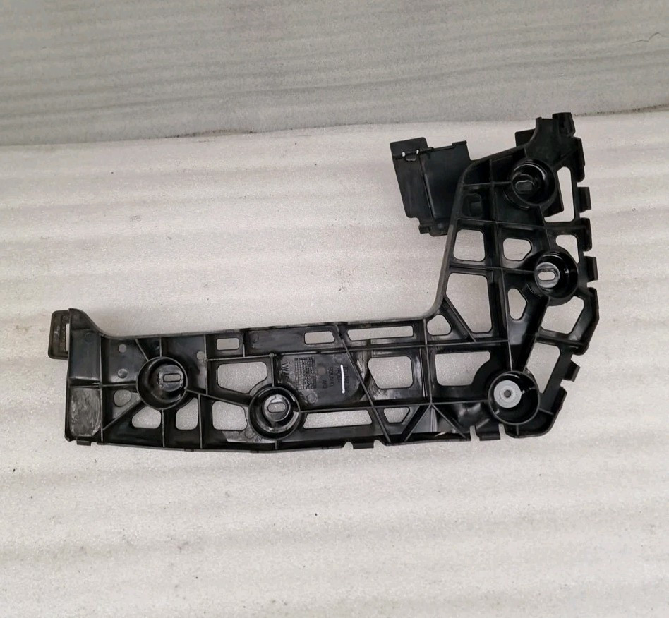 Volkswagen Crafter MAN TGE 2017 ON Rear Right Side Bumper Bracket 7C0807394 440)