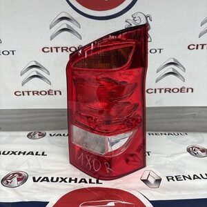 Mercedes Vito 15-ON W447 Righ Side Rear Light  A4478200164 (180) Scratches
