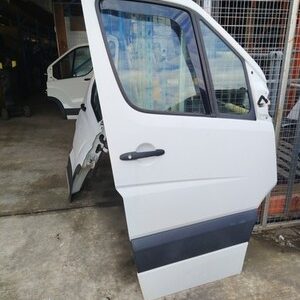 Mercedes Sprinter W906 2006 2018 Front Door Right Side OS BREAKING P1278