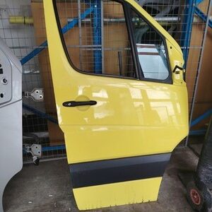 Mercedes Sprinter W906 2006 2018 Front Door Right Side OS BREAKING P1235