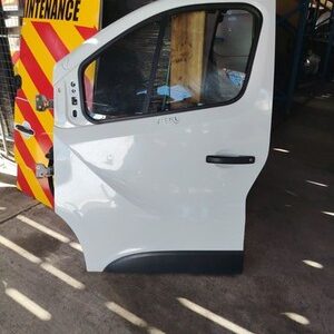 Vauxhall Vivaro Trafic 2015 2019 Front Door Left Side NS BREAKING P1346