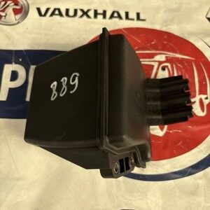 Mercedes Sprinter OEM651 Vacuum Valve Reservoir A6510700768 BREAKING 889