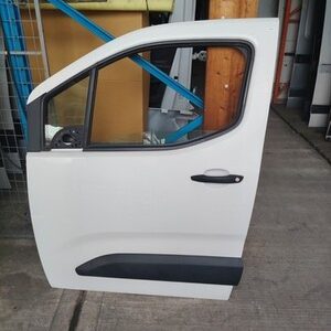 Citroen Berlingo Peugeot Partner Vauxhall Front Side Door NS 2019 2025 P1393
