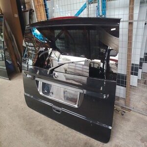 Mercedes Vito W639 2004 2014 Tailgate BREAKING P1404