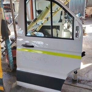 VW Crafter Front Door OS 2017 2026 BREAKING P1409