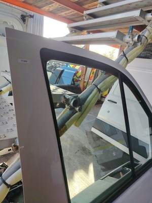 VW Crafter Front Door OS 2017 2026 BREAKING P1409 - Image 3