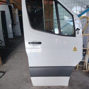 Mercedes Sprinter 2018 2026 Front Door Right Side OS BREAKING P1414