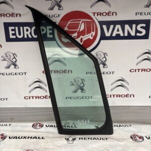 Mercedes Sprinter W907 W910 2019 2026 Front Quarter Glass Right OS 43R00390 551