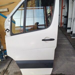 Mercedes Sprinter W906 2006 2018 Front Door Left Side NS BREAKING P1461