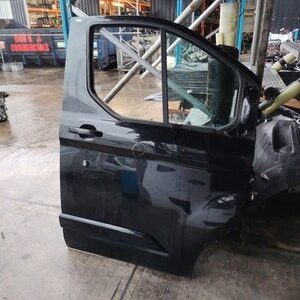 Ford Transit Custom 2012 2018 Front Door Right Side OS BREAKING P1491