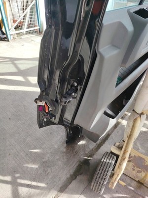 VW Crafter Front Door OS 2017 2026 BREAKING P1440 - Image 17