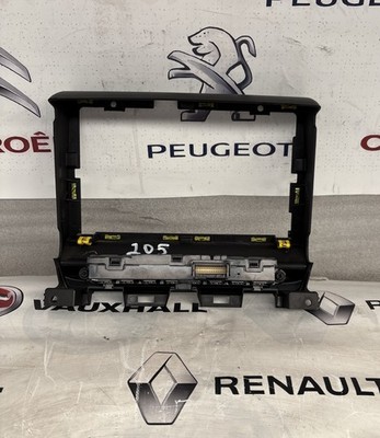 Renault Master III 2010 2023 Radio Head Unit Trim 682603805R 205 - imagine 4