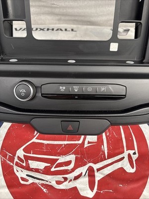 Ford Transit MK8 Dash Center Air Vent Grill NK3118835B 202 - Image 4