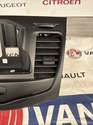 Ford Transit MK8 Dash Center Air Vent Grill NK3118835B 202 - Image 5